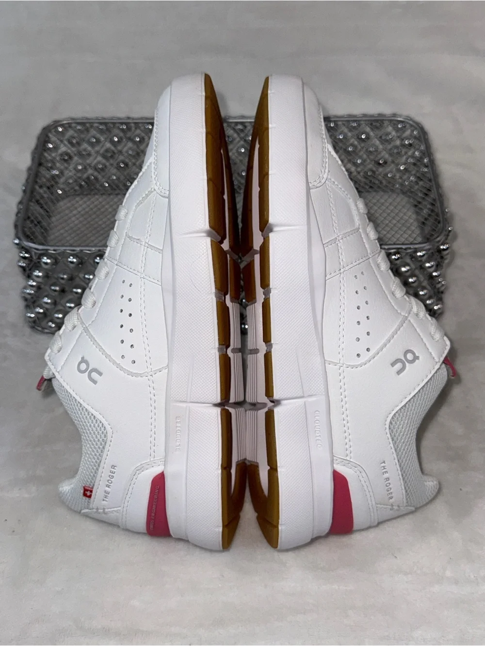 On Running The Roger Clubhouse White Rosewood Youth 3.5Y Women's 5 TQK-855 - Picture 16 of 16